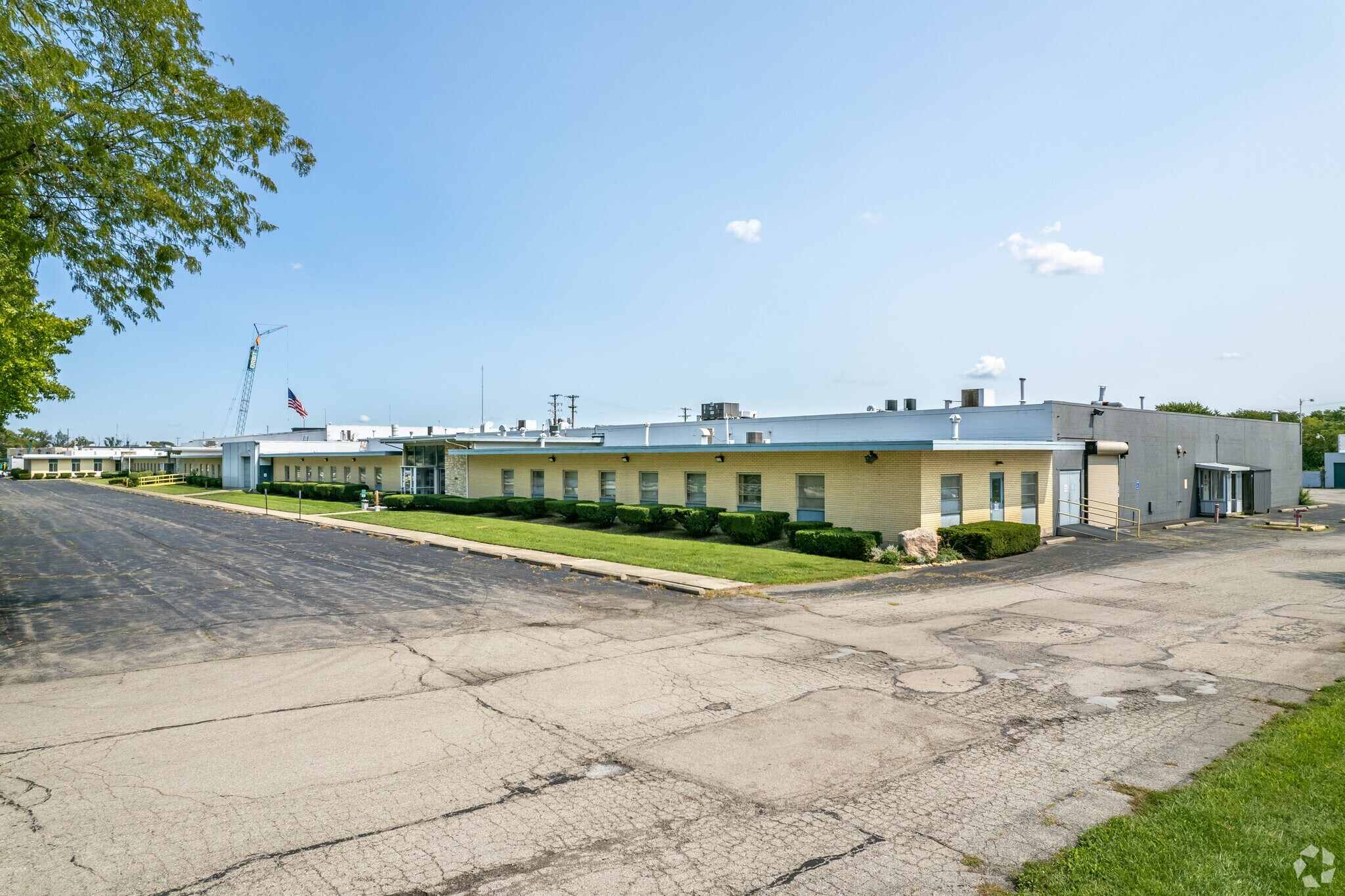 3024-3046 E River Rd, Moraine, OH à louer Photo principale– Image 1 sur 14