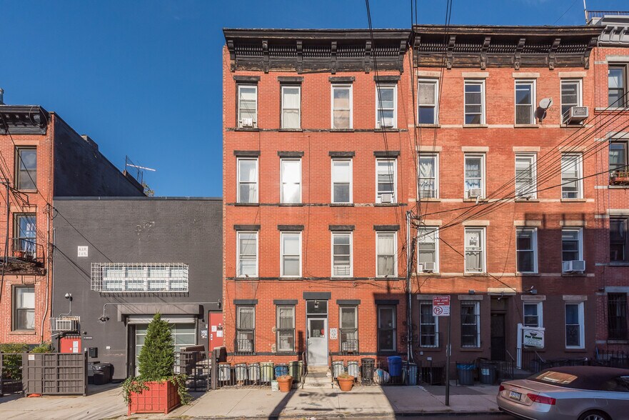 89 Luquer St, Brooklyn, NY à vendre - Photo de l’immeuble – Image 3 sur 5