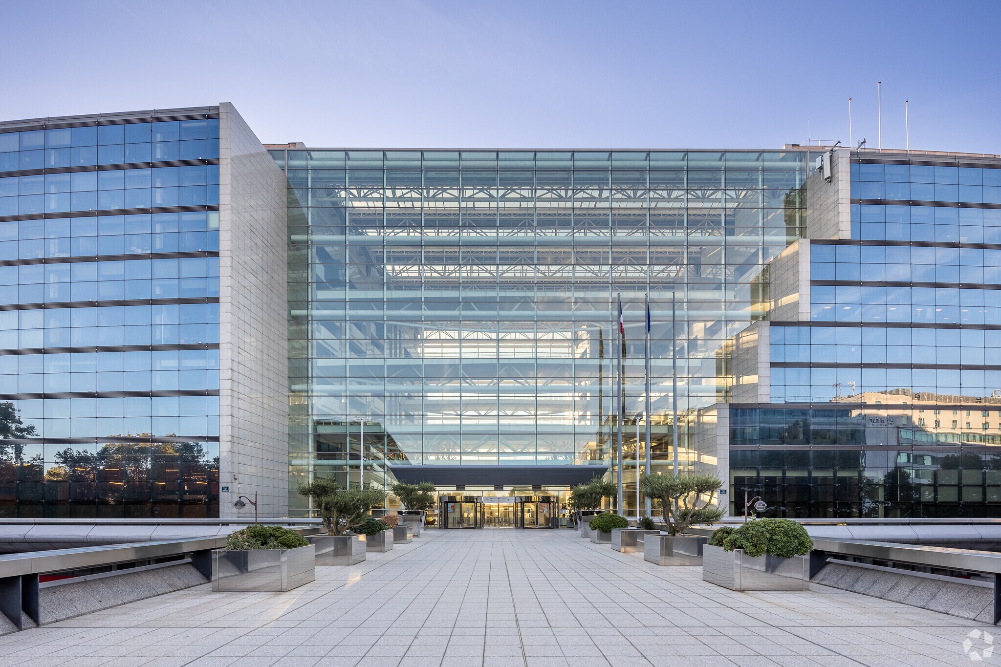 40 Avenue Des Terroirs De France, Paris à louer Photo de l’immeuble– Image 1 sur 11