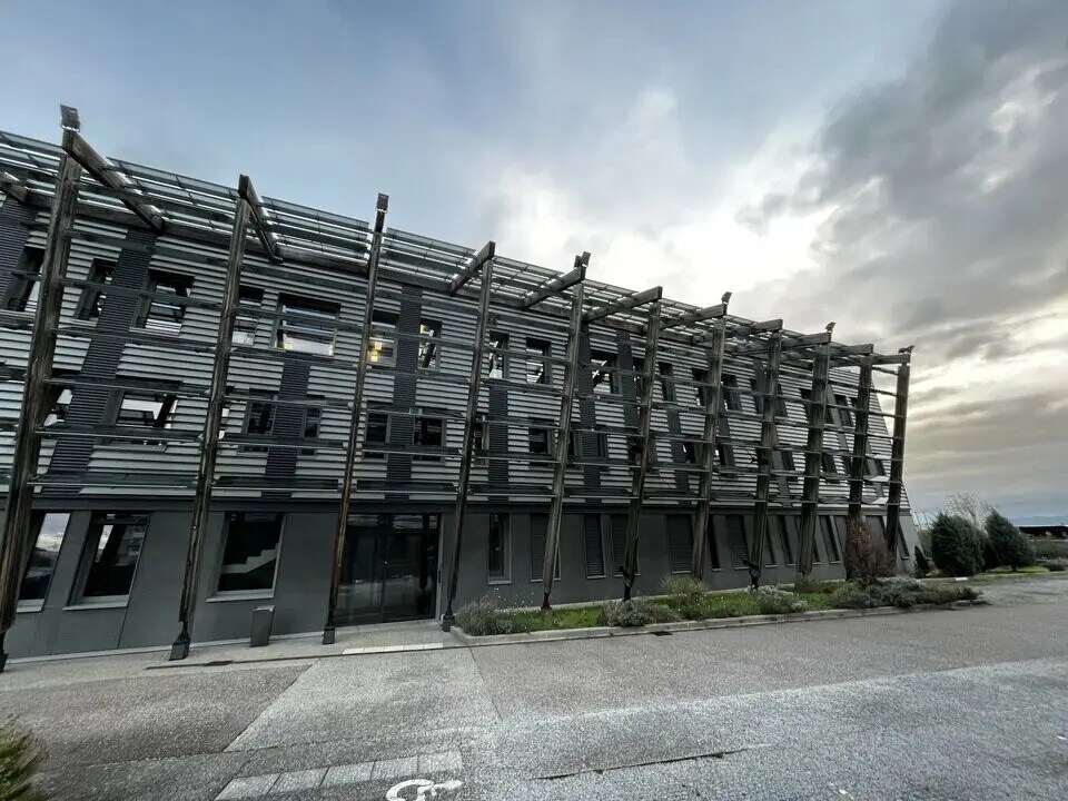 22 Avenue Lionel Terray, Jonage à louer Photo de l’immeuble– Image 1 sur 4