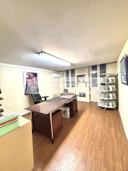 Local commercial dans Marseille à vendre - Photo intérieure – Image 3 sur 5