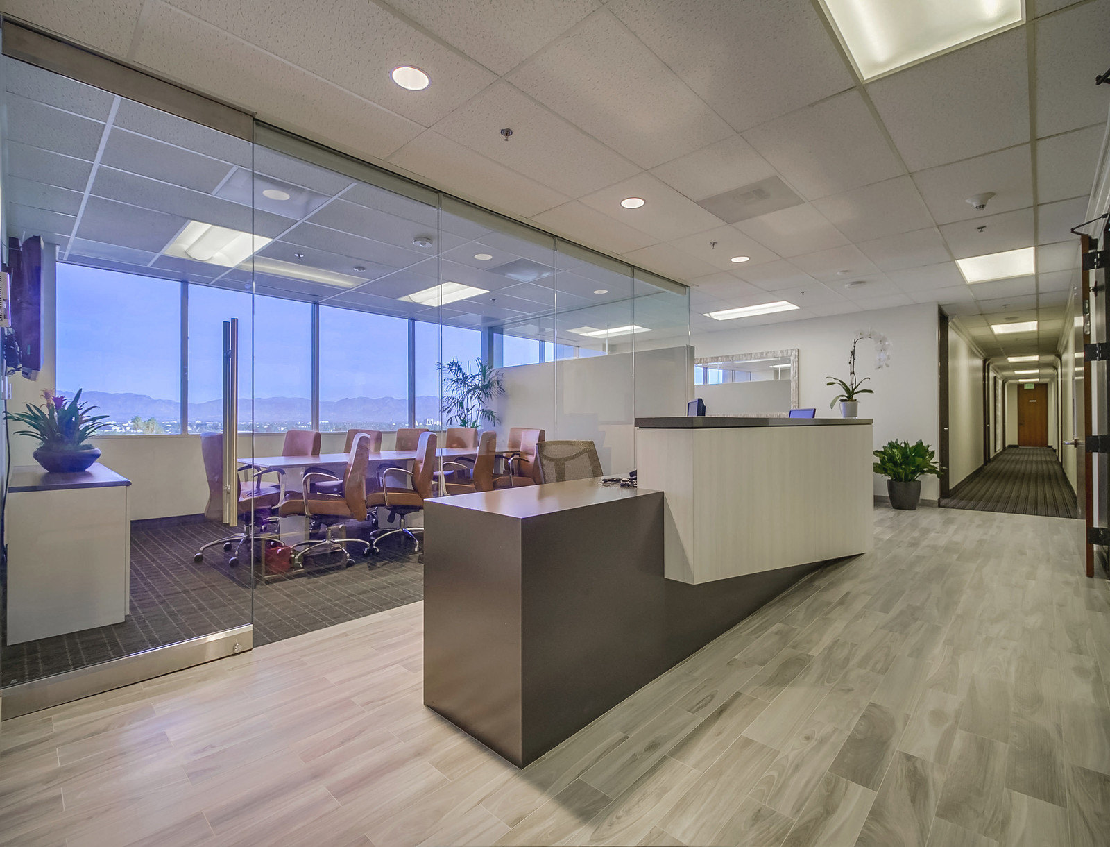 15760 Ventura Blvd, Encino, CA à louer Photo intérieure– Image 1 sur 9