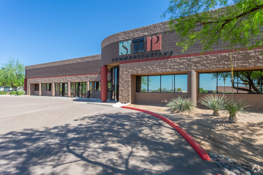 7626 E Greenway Rd, Scottsdale, AZ à louer - Photo principale – Image 1 sur 4