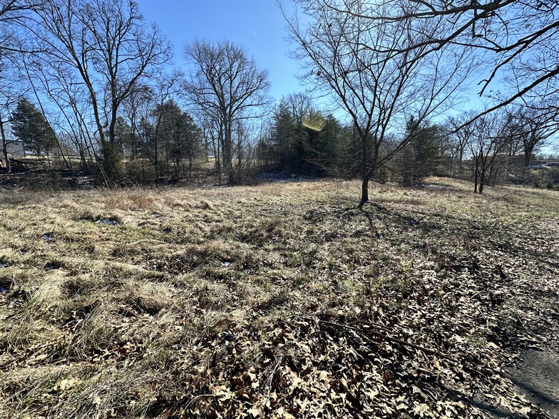 225 Woodside Dr, Radcliff, KY à vendre - Photo de l’immeuble – Image 3 sur 12