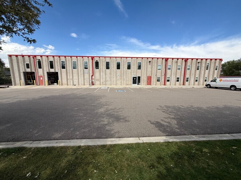 2151 W 56th Ave, Denver, CO à vendre - Photo de l’immeuble – Image 2 sur 12