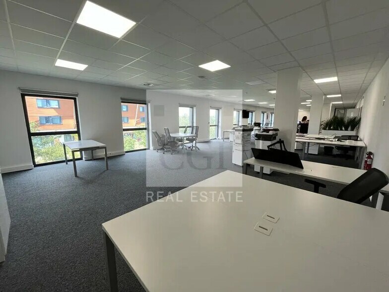 Bureau dans Jonage à louer - Photo de l’immeuble – Image 3 sur 10