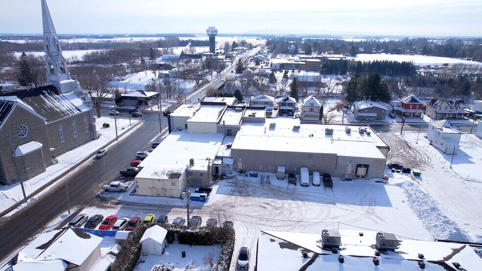 1027 Notre Dame St, Embrun, ON à louer - Aérien – Image 3 sur 5
