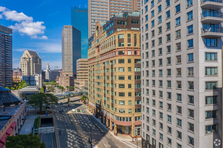 116 Huntington Ave, Boston, MA à louer - Photo de l’immeuble – Image 1 sur 17