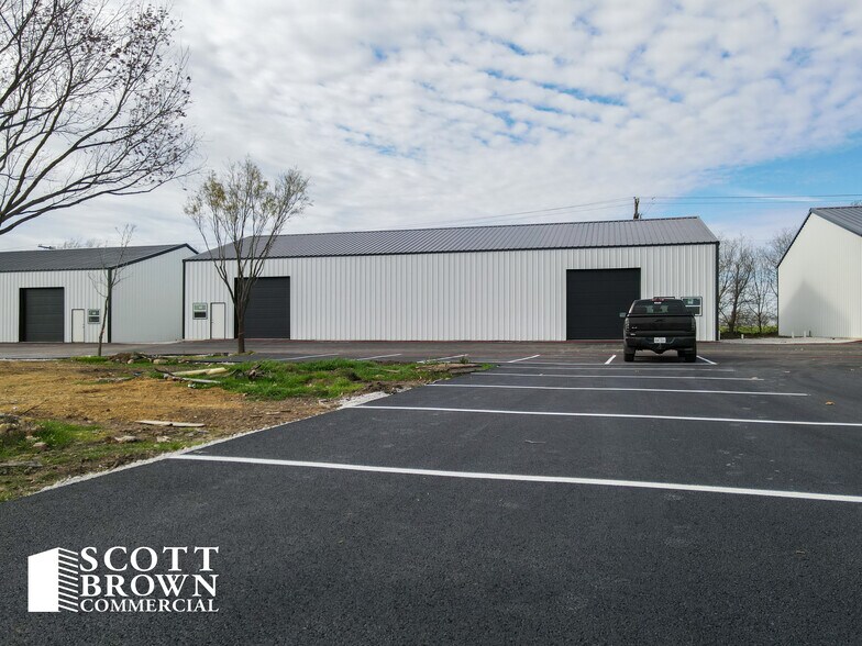 8307 FM 2164, Sanger, TX à louer - Photo de l’immeuble – Image 3 sur 15