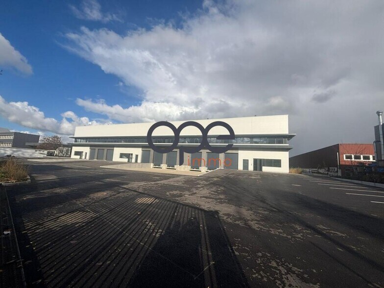 Industriel/Logistique dans Le Blanc-Mesnil à louer - Photo de l’immeuble – Image 2 sur 2
