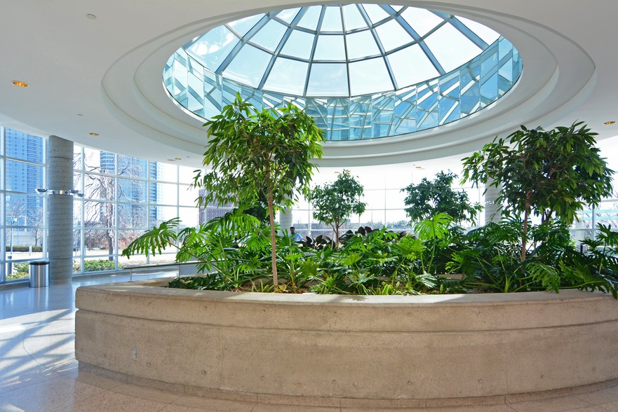 2075 Kennedy Rd, Toronto, ON à louer - Hall d’entrée – Image 3 sur 7