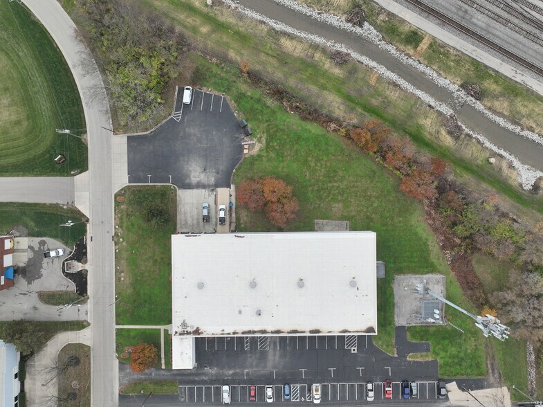 3100 Exon Ave, Cincinnati, OH à louer - Photo de l’immeuble – Image 3 sur 6