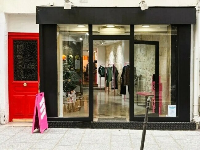 Plus de détails pour Local commercial à louer