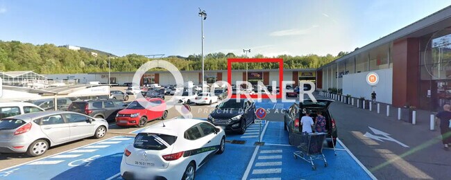 Plus de détails pour Local commercial à louer