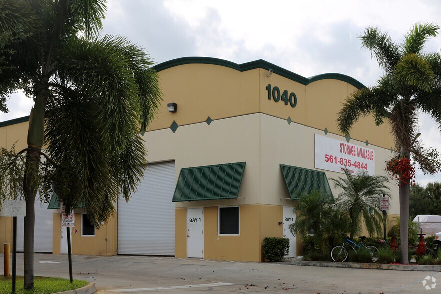 1040 W Industrial Ave, Boynton Beach, FL à louer - Photo de l’immeuble – Image 2 sur 17