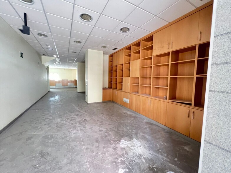 Local commercial dans León, León à vendre - Photo de l’immeuble – Image 3 sur 15