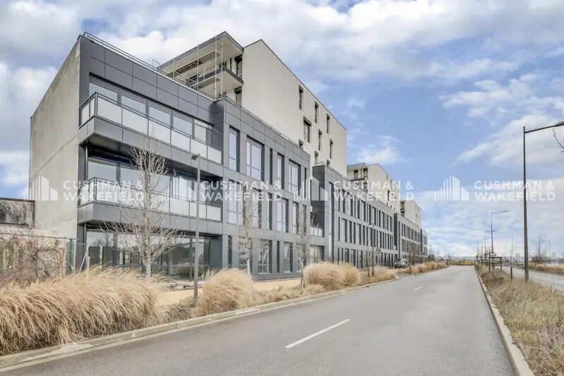 18-20 Boulevard Des Droits De L'Homme, Vaulx-en-Velin à louer Photo de l’immeuble– Image 1 sur 12
