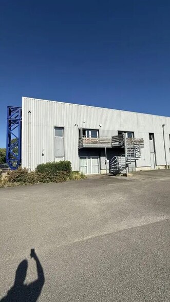 Bureau dans Vannes à vendre - Photo de l’immeuble – Image 2 sur 8