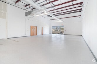 1740 Universal City Blvd, Universal City, TX à louer Photo intérieure– Image 2 sur 7