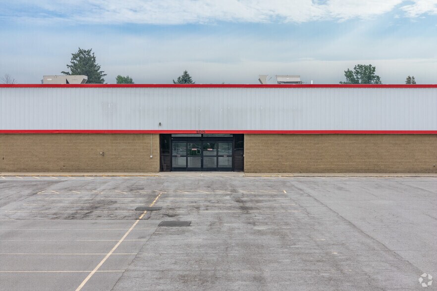 6015-6017 S Transit Rd, Lockport, NY à vendre - Photo de l’immeuble – Image 2 sur 15