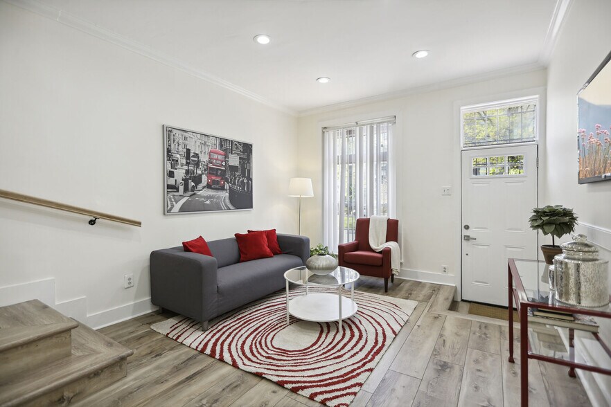 1426 Pennsylvania Ave SE, Washington, DC à louer - Photo intérieure – Image 3 sur 12
