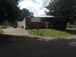 Plus de détails pour 740 Chatham Rd, Winston-Salem, NC - Local d’activités à vendre