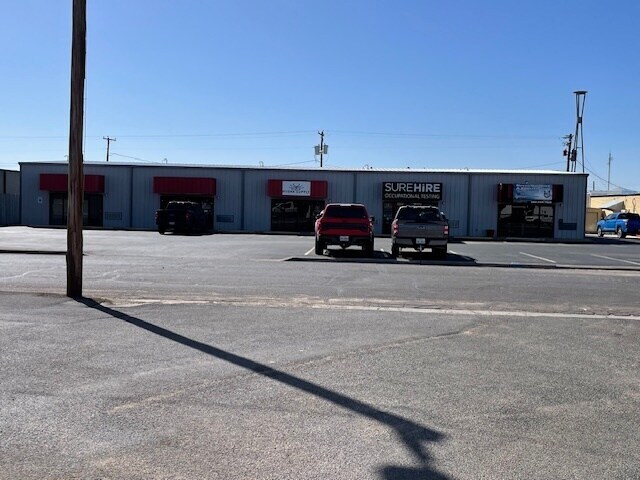 3241 Franklin Ave, Midland, TX à louer - Photo de l’immeuble – Image 1 sur 11
