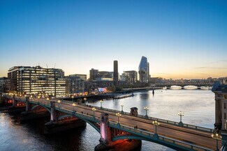 Plus de détails pour 10 Queen Street Pl, Londres - Bureau à louer
