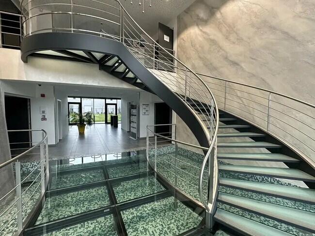 Plus de détails pour Bureau à louer