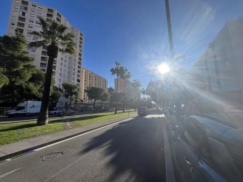 Bureau dans Nice à louer - Photo de l’immeuble – Image 2 sur 17