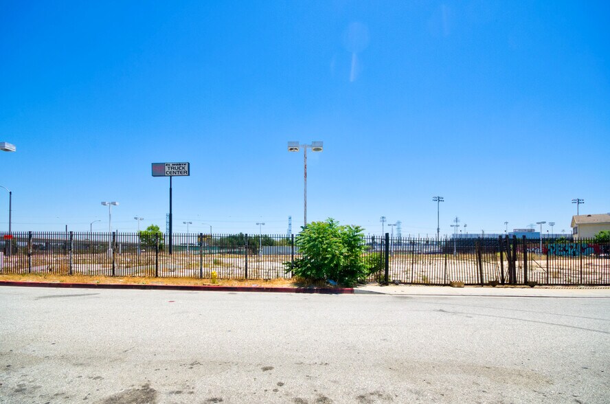 12432 Valley Blvd, El Monte, CA à vendre - Photo de l’immeuble – Image 3 sur 20