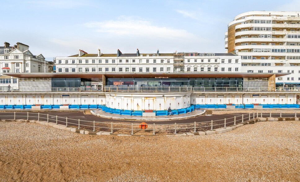 40 Marina, St Leonards On Sea à louer - Photo de l’immeuble – Image 2 sur 12