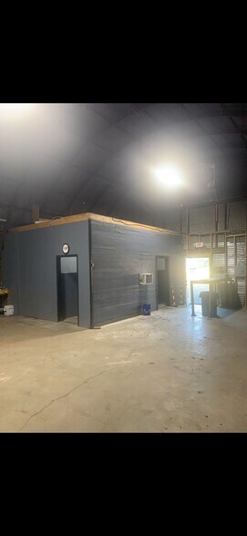 519 9th St, Texas City, TX à louer - Photo de l’immeuble – Image 3 sur 3