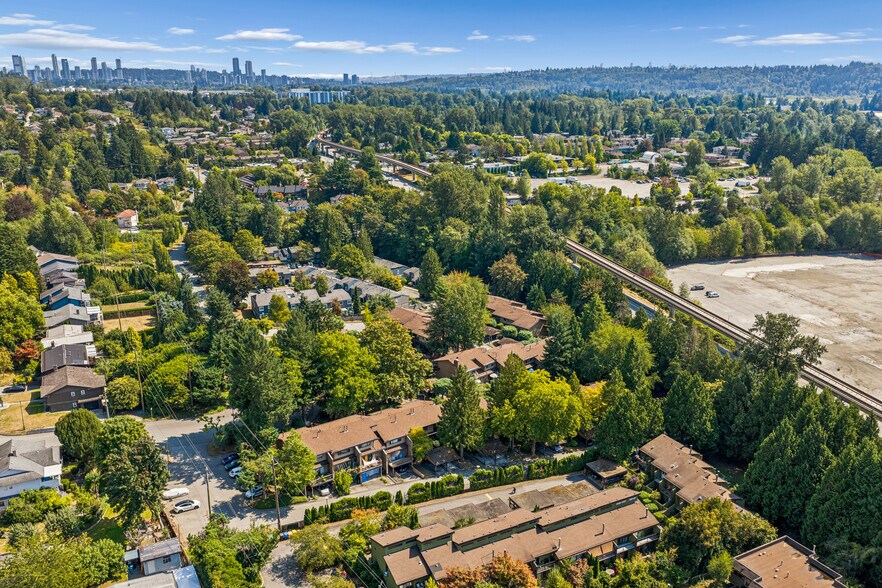 6871-6899 Bromley Crt, Burnaby, BC à vendre - Photo de la construction – Image 3 sur 5