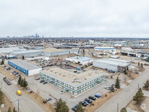 8216 43 St NW, Edmonton, AB - VUE AÉRIENNE  vue de carte