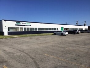 301 W Hintz Rd, Wheeling, IL à louer Photo de l’immeuble– Image 1 sur 2