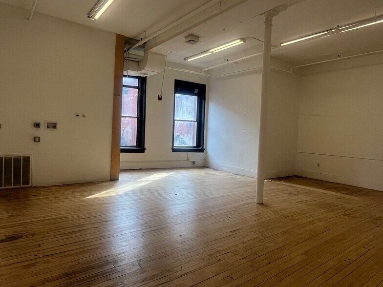 204 Westminster St, Providence, RI à louer - Photo de l’immeuble – Image 3 sur 6