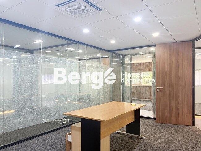 Plus de détails pour Bureau à vendre