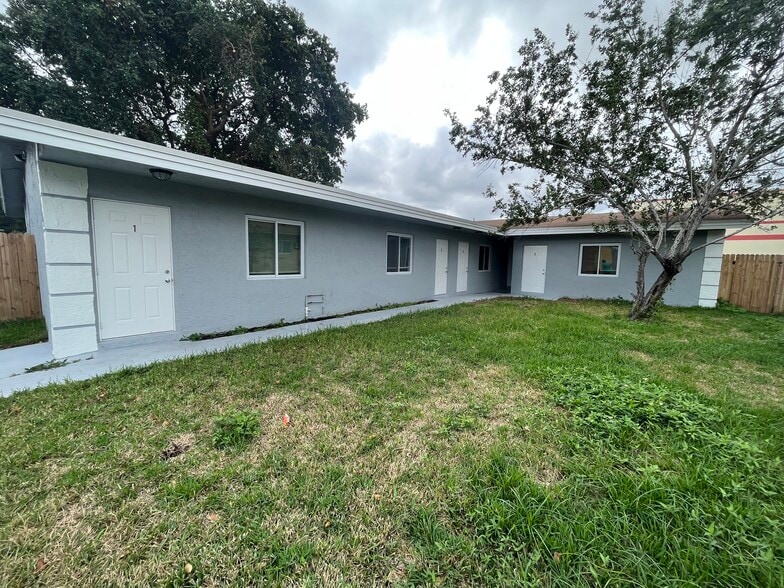 1109 NW 6th Ave, Pompano Beach, FL à vendre - Photo principale – Image 1 sur 15