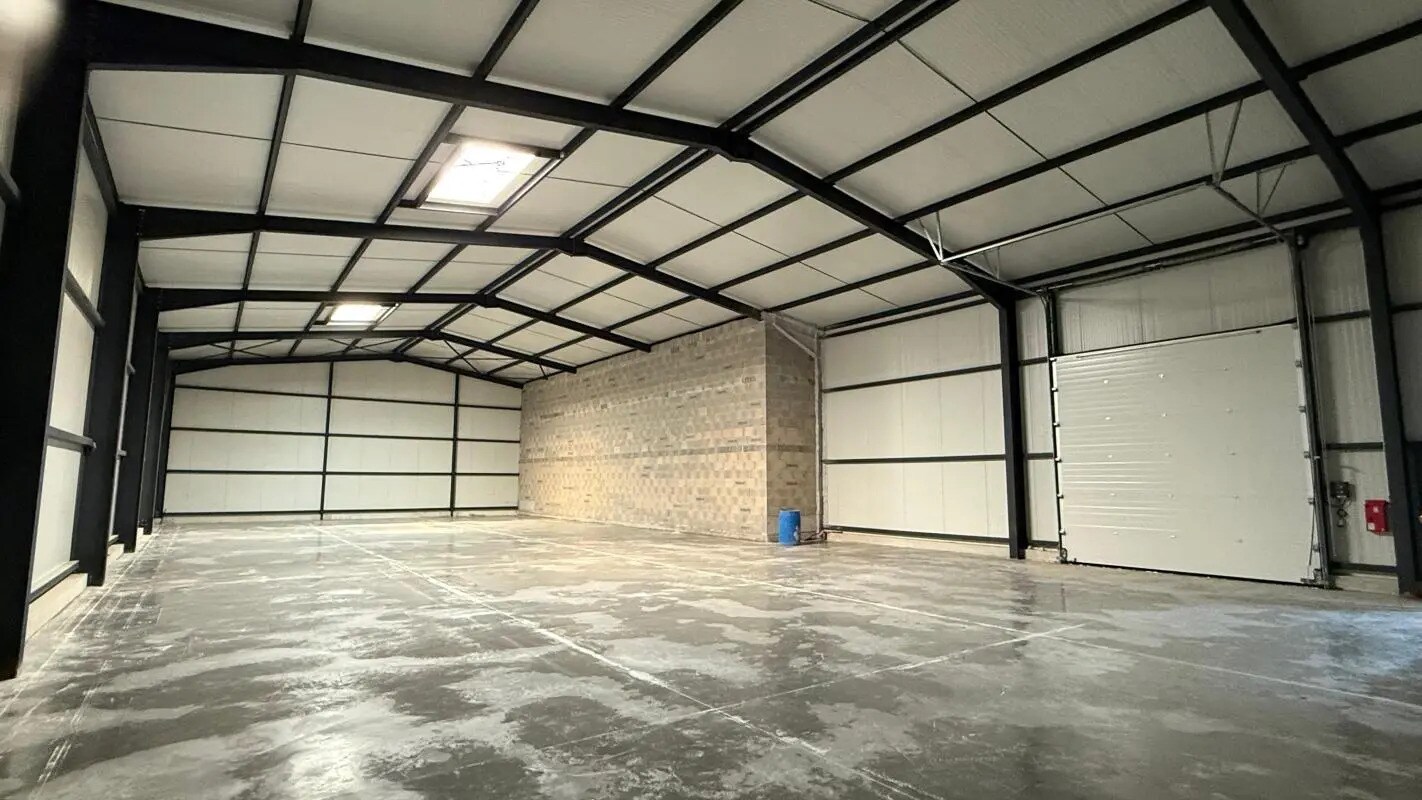 Industriel/Logistique dans Montagnat à vendre Photo intérieure– Image 1 sur 3