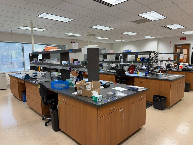 15 Missouri Research Park Dr, Saint Charles, MO à vendre - Photo de l’immeuble – Image 3 sur 13