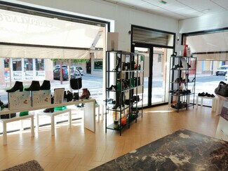 Plus de détails pour Local commercial à vendre