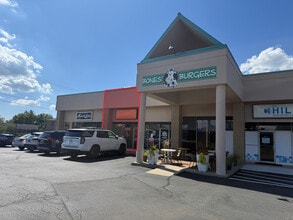 9717-9731 Montgomery Rd, Cincinnati, OH à louer Photo de l’immeuble– Image 1 sur 32