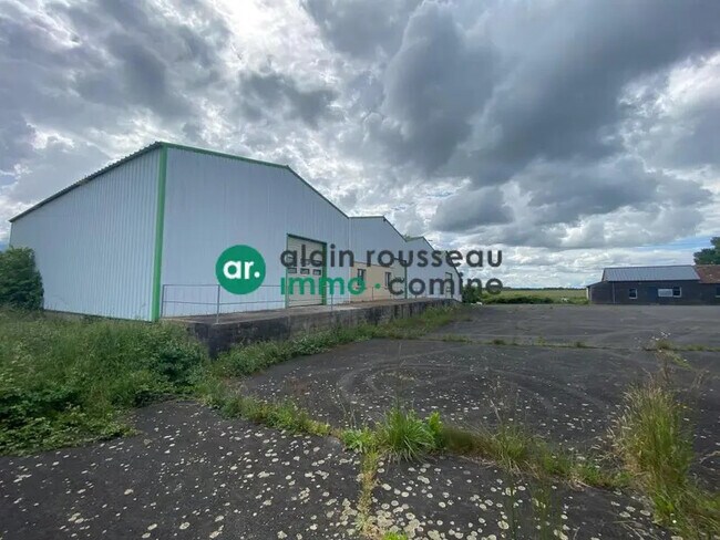 Plus de détails pour Industriel/Logistique à louer