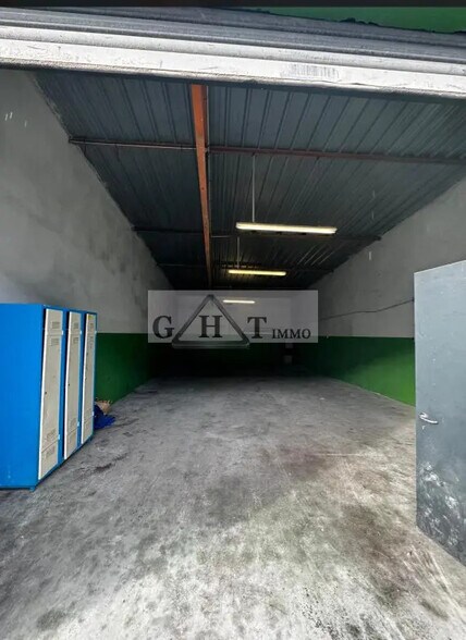 Bureau dans Vaux-le-Pénil à louer - Photo intérieure – Image 3 sur 3