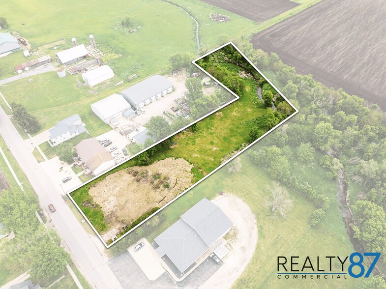 410 S Main Ave, Alburnett, IA à vendre - Aérien – Image 2 sur 13