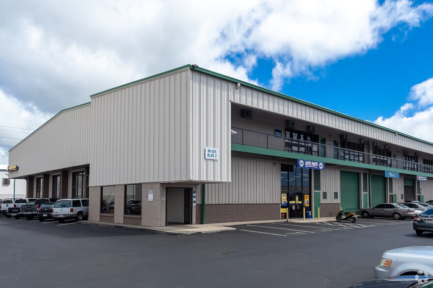 98-025 Hekaha St, Aiea, HI à louer - Photo de l’immeuble – Image 3 sur 14