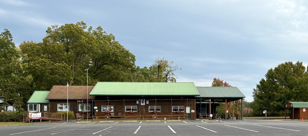 1415 McKinley St, Mascoutah, IL à vendre - Photo de l’immeuble – Image 1 sur 12