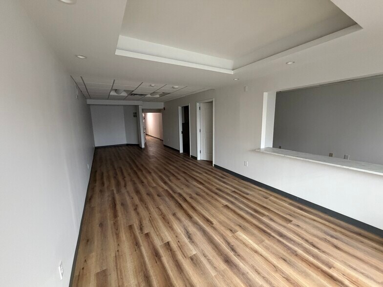 246 Main St, New Paltz, NY à louer - Photo de l’immeuble – Image 3 sur 11