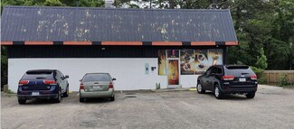 Plus de détails pour 1114 N Bragg Blvd, Spring Lake, NC - Local commercial à louer